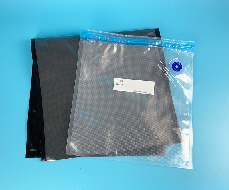 Reticulated bag sealed with anti-pressure puncture vacuum bag