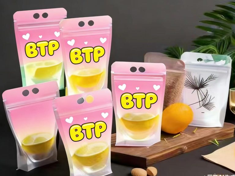 Custom Printable Clear Stand Up Zipper Pouches with Hanging Holes for Food Storage 3