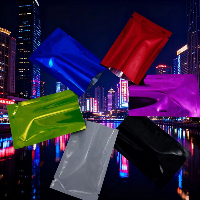Custom Mylar Aluminum Zipper Plastic Packaging Smell Proof Three Side Sealed Bag2