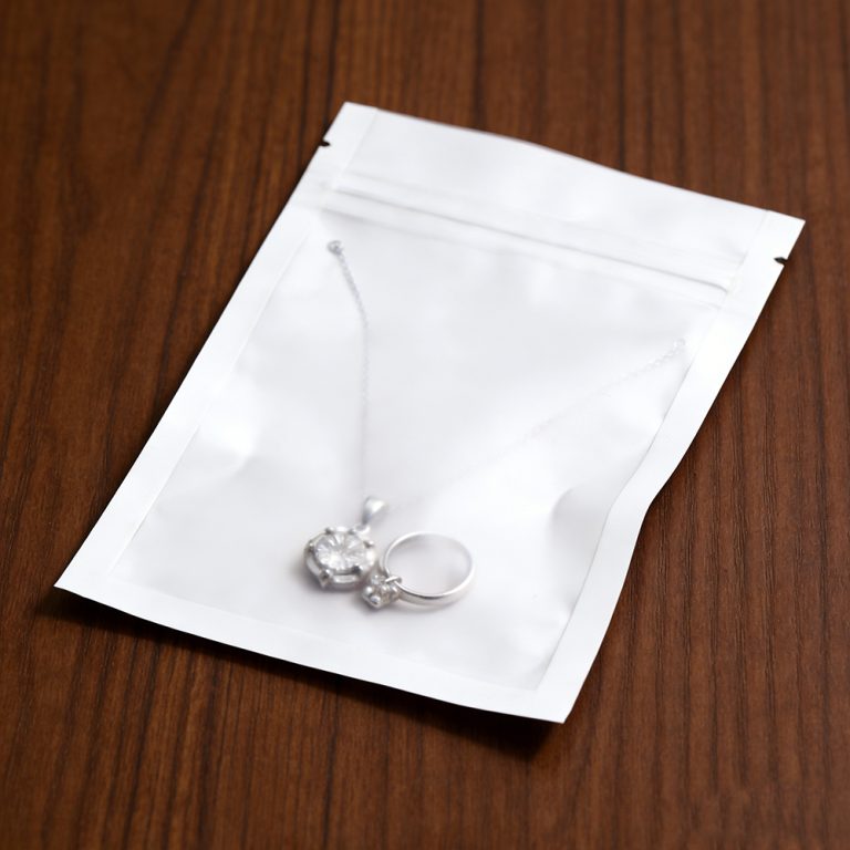 Custom logo Resealable Zip lock Jewelry Three side sealed Plastic Packaging Bag 5